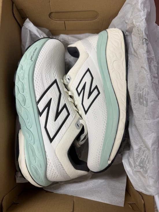 New Balance Fresh Foam 860 v14 Women - PassaSports.com Women\'s New Balance 860v14
